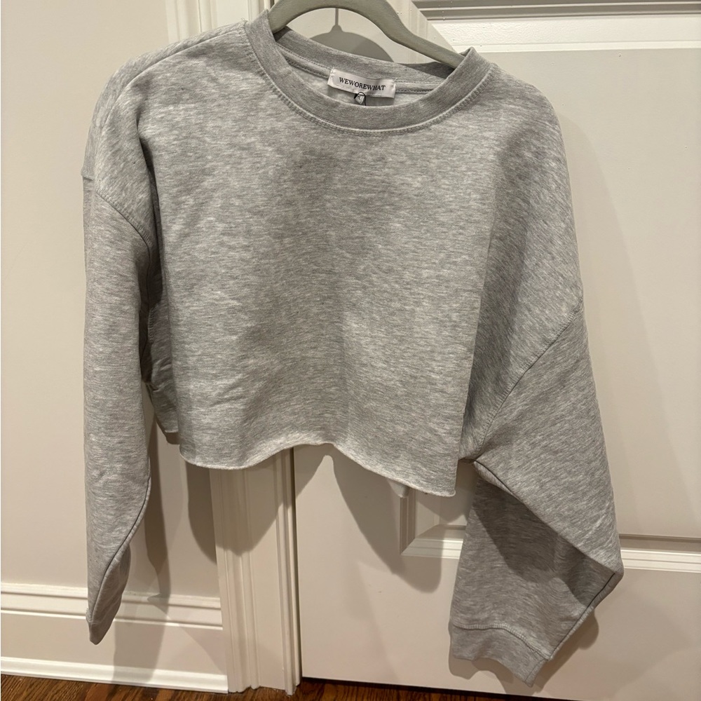 Wilfred Crop Crewneck Sweatshirt - Light Gray